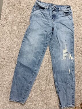 Express Light Blue Boyfriend Jeans with Distressed Knee